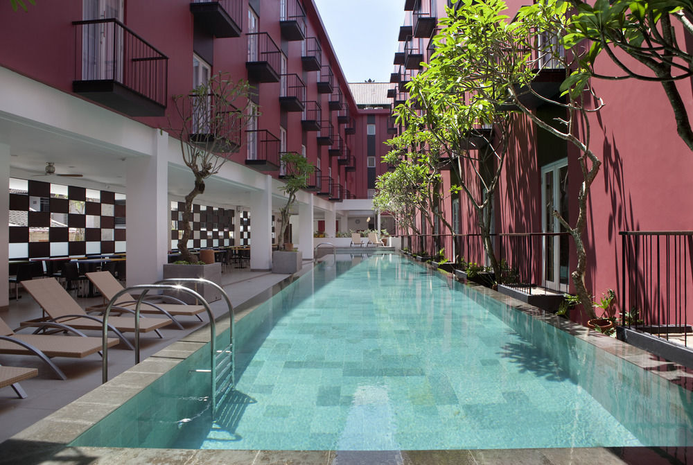 Kampi Hotel Legian Exterior foto